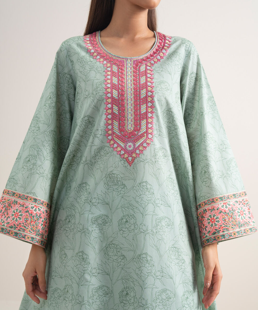 Women's Unstitched Lawn Embroidered Green 2 Piece Suit