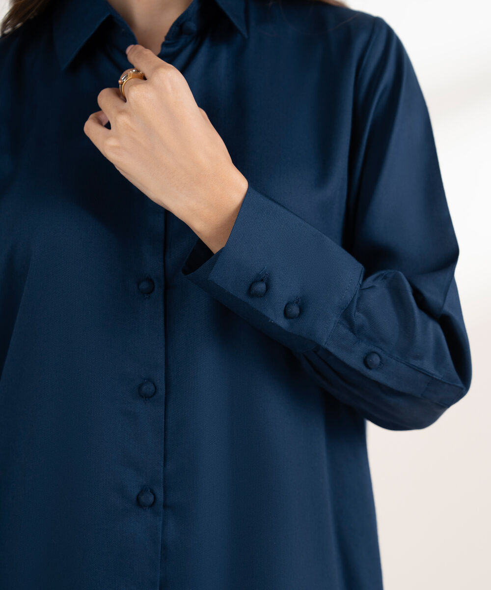 Women's RTW Bedford Solid Button Down Blue Shirt