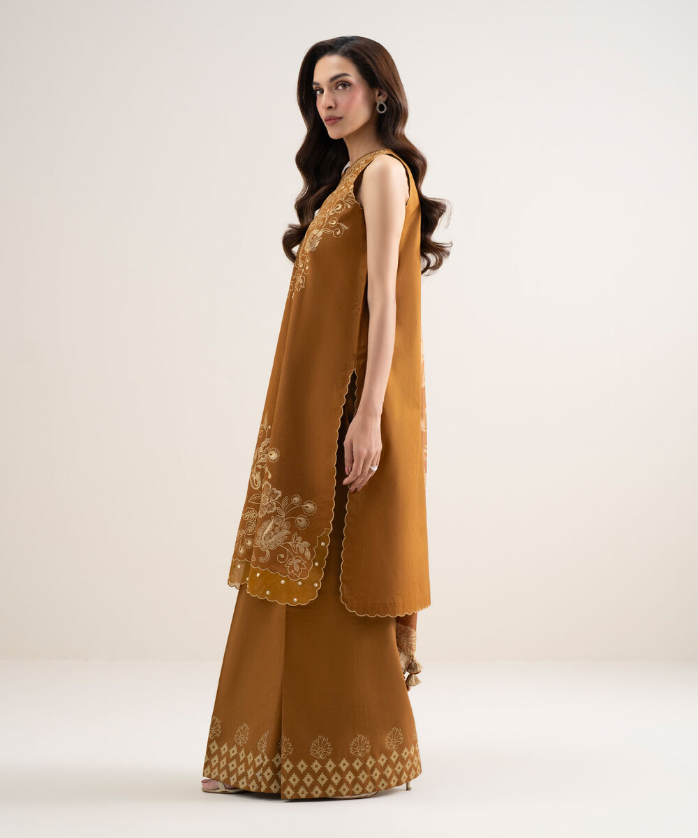 Women's Unstitched Slub Lawn Embroidered Mustard 3 Piece Suit