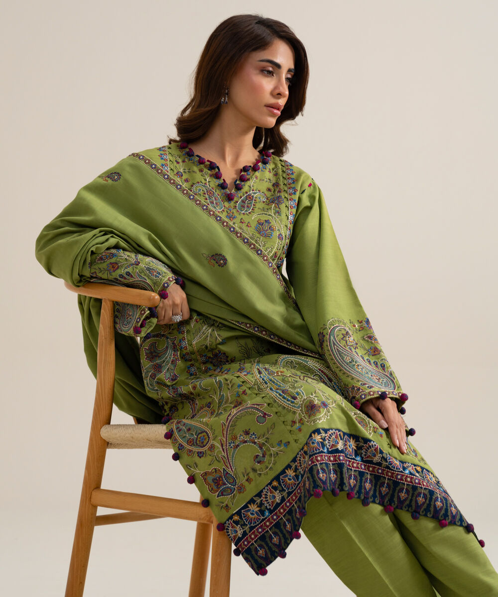 Women's Unstitched Basic Khaddar Embroidered Green 3 Piece Suit