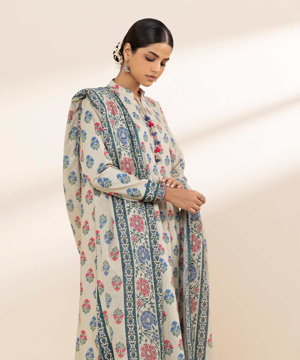 Women's Unstitched Lawn Printed Multi 3 Piece Suit