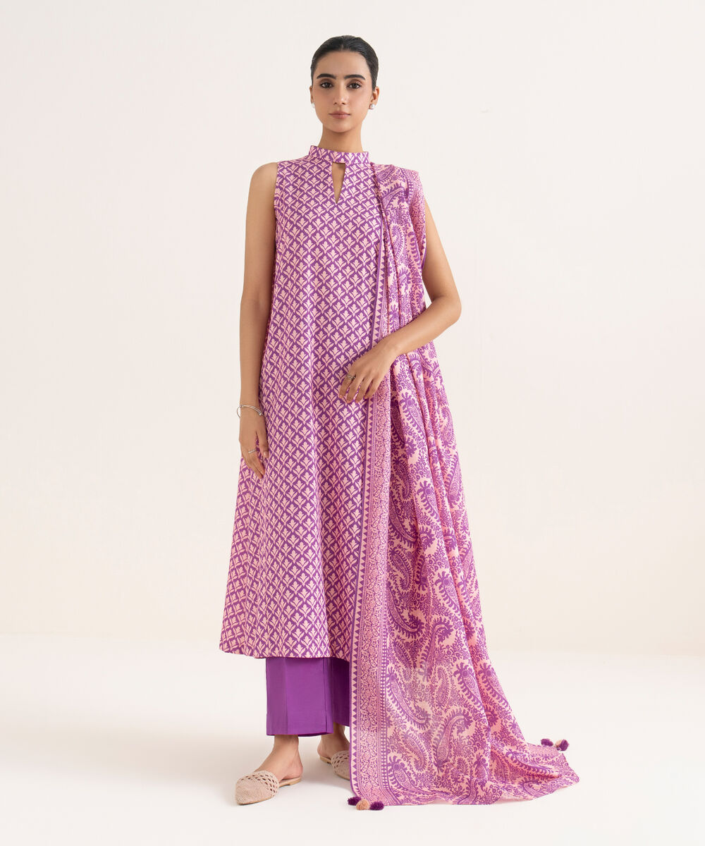 Women's Unstitched Light Khaddar Printed Magenta Three Piece Suit