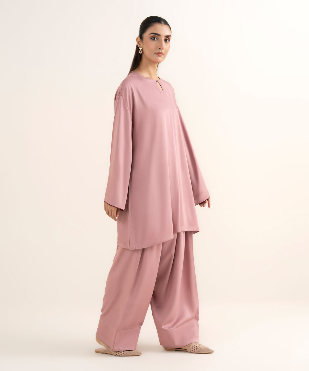 Women's RTW Bedford Solid Pink Straight Shirt