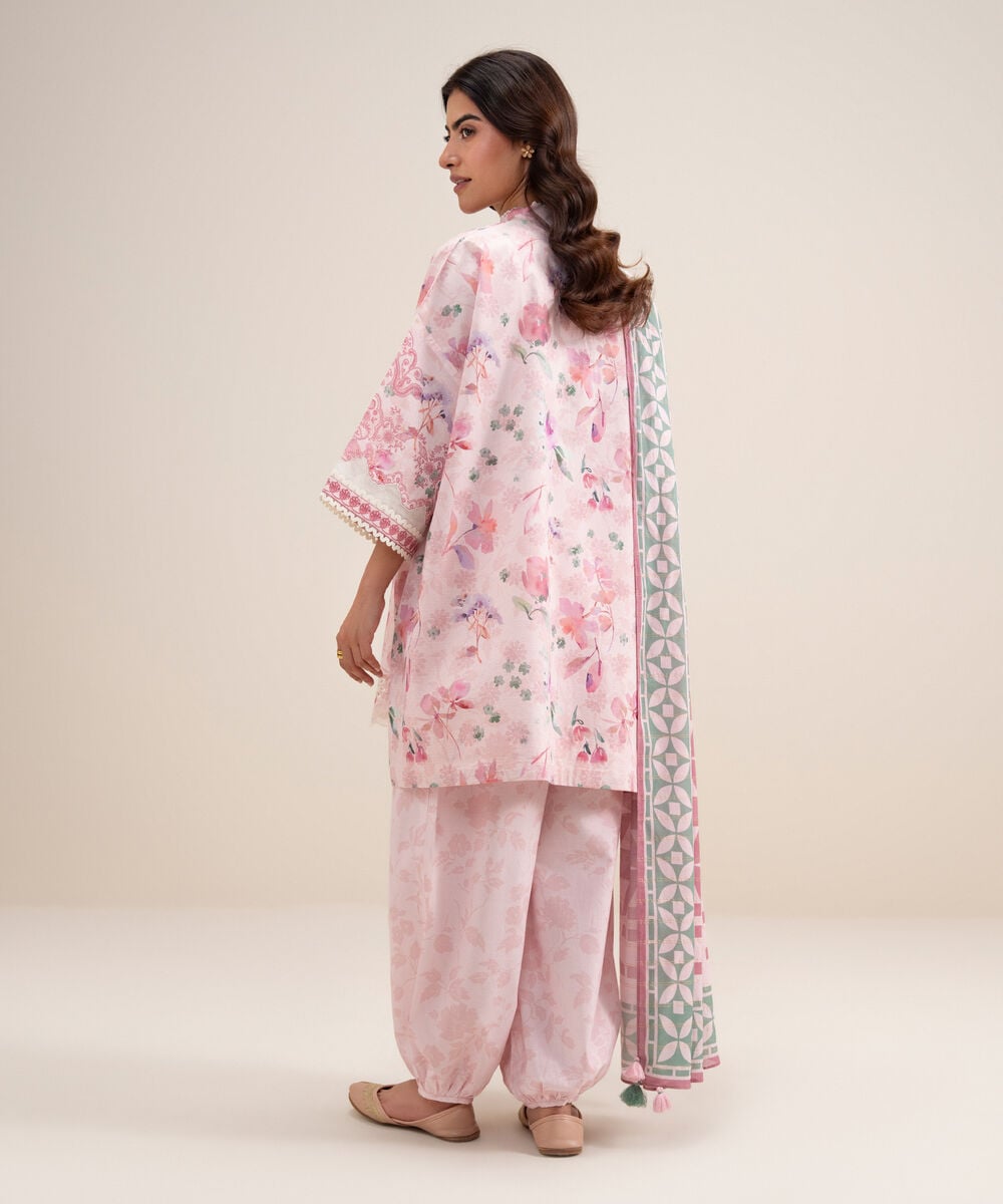 Women's Unstitched Zari Lawn Embroidered Pink 3 Piece Suit