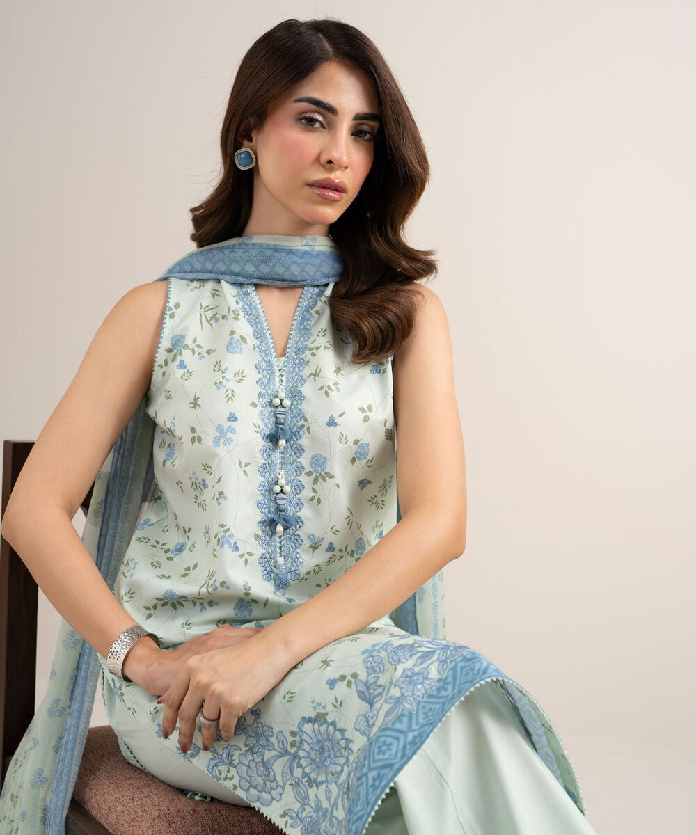 Women's Unstitched Lawn Embroidered Green 3 Piece Suit