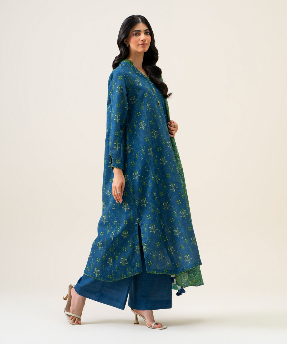 Womens Unstitched Light Khaddar Printed Teal Blue And Green 3 Piece Suit