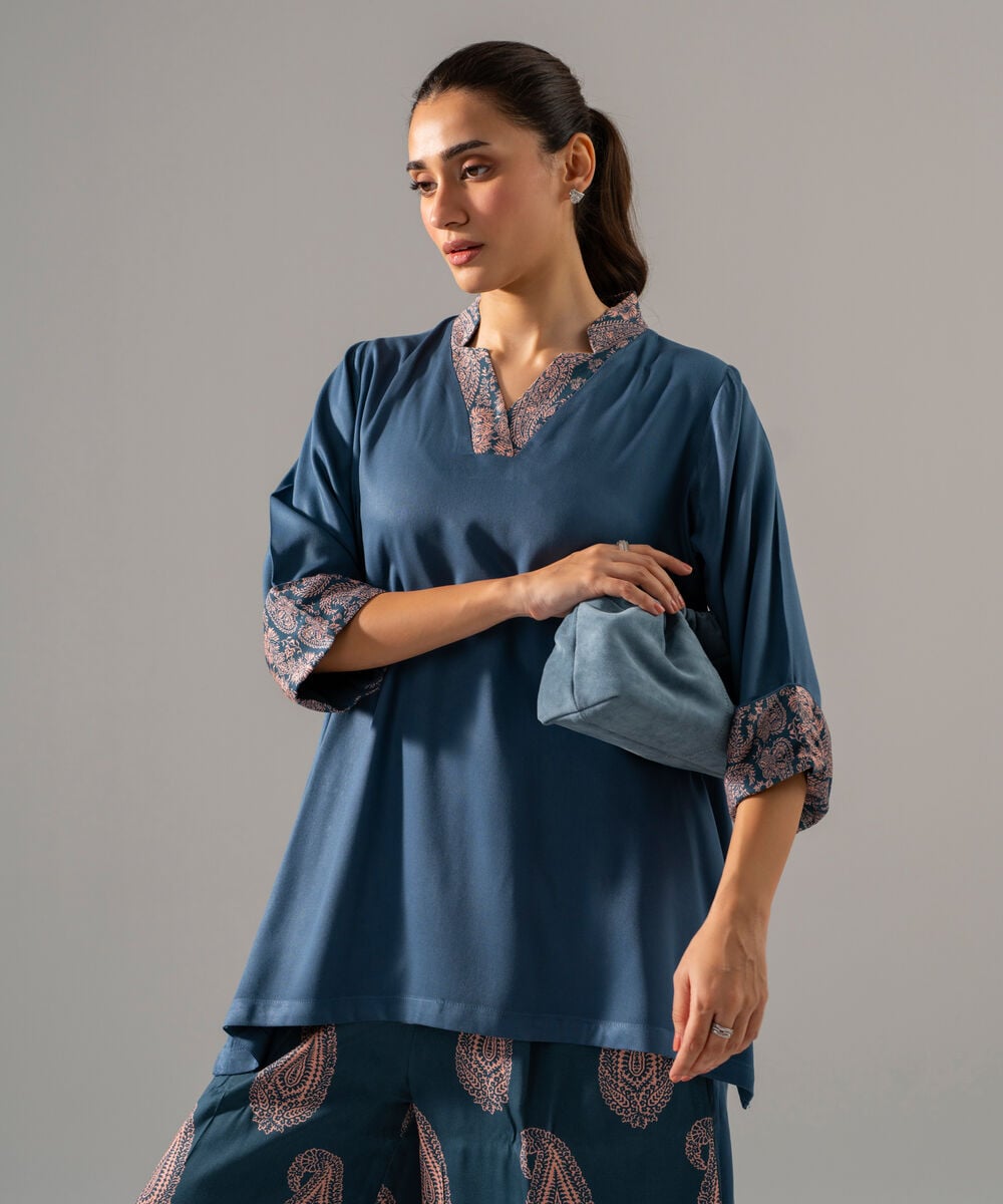 Women's RTW Bedford Solid Blue Straight Shirt