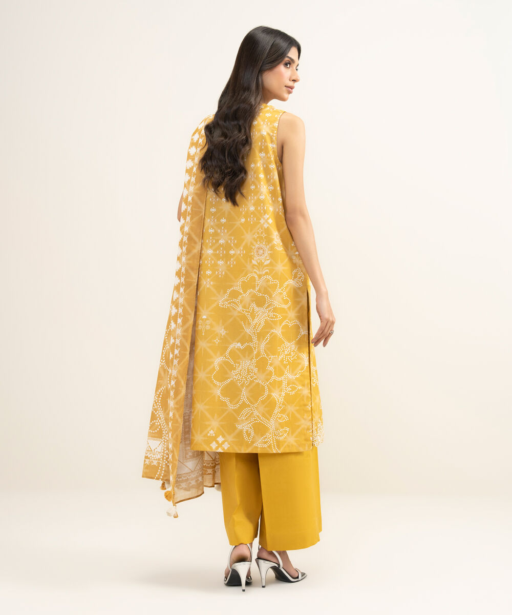 Women's Unstitched Lawn Embroidered Yellow 3 Piece Suit
