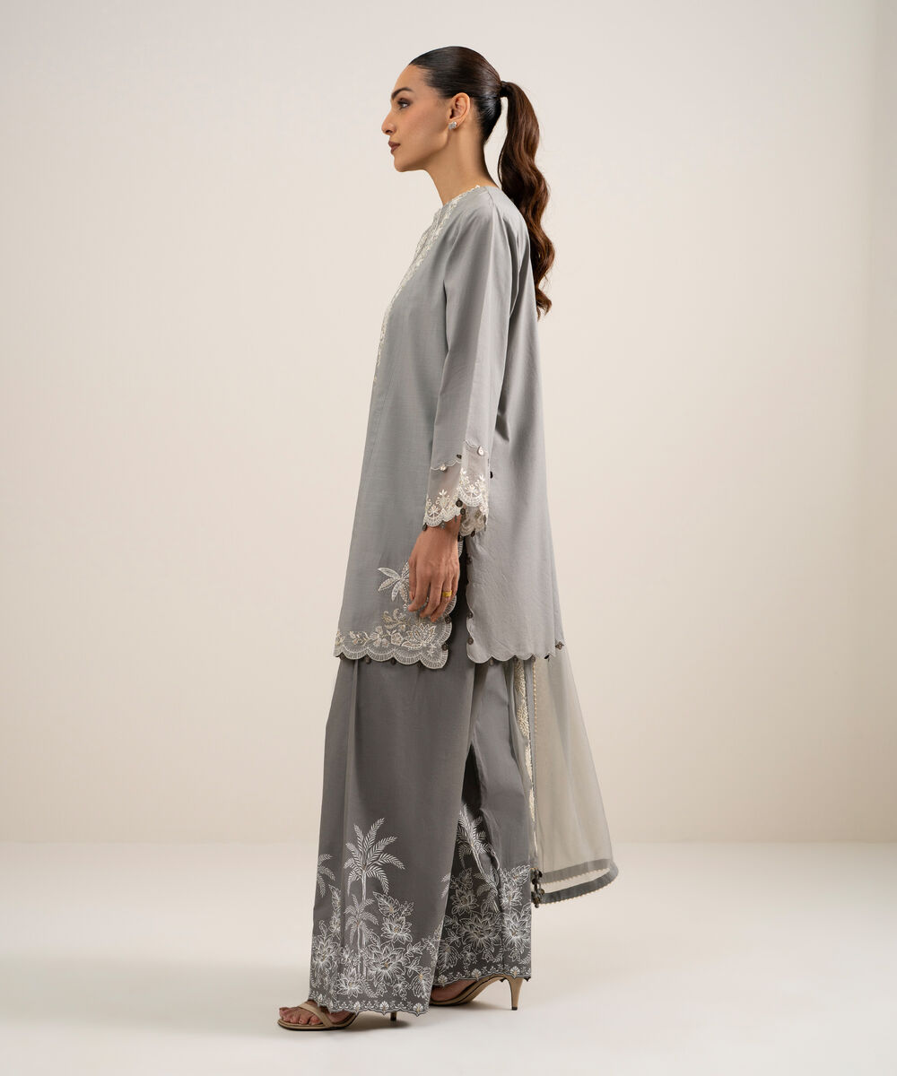 Women's Unstitched Slub Lawn Embroidered Grey 3 Piece Suit