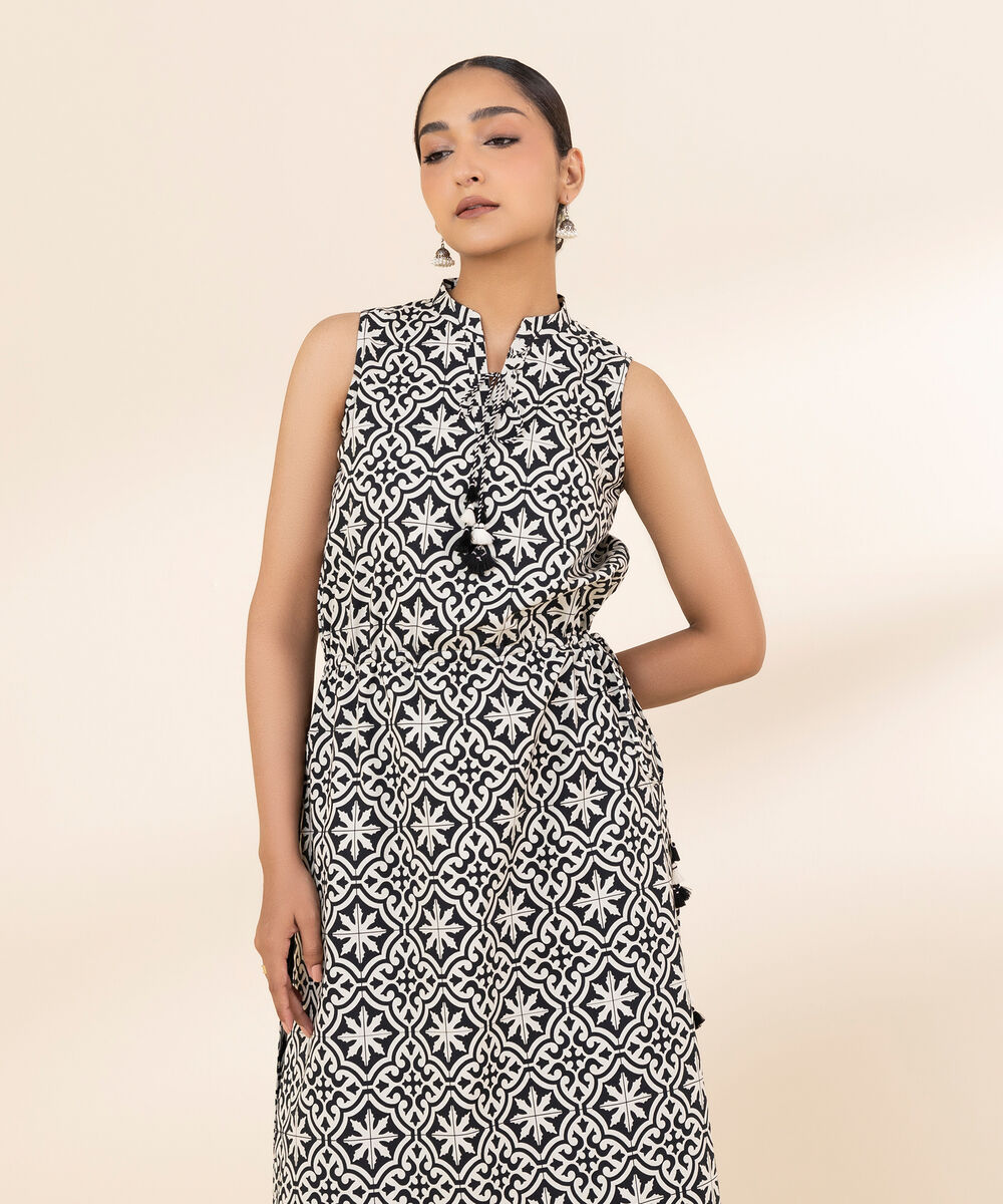 Women's Unstitched Lawn Embroidered Black 2 Piece Suit