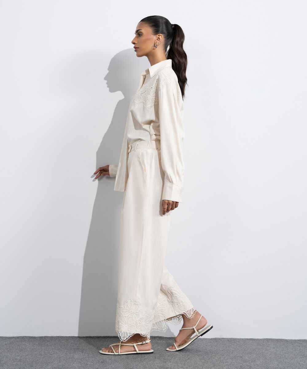Women's Western Off-white Straight-Fit Embroidered Trouser