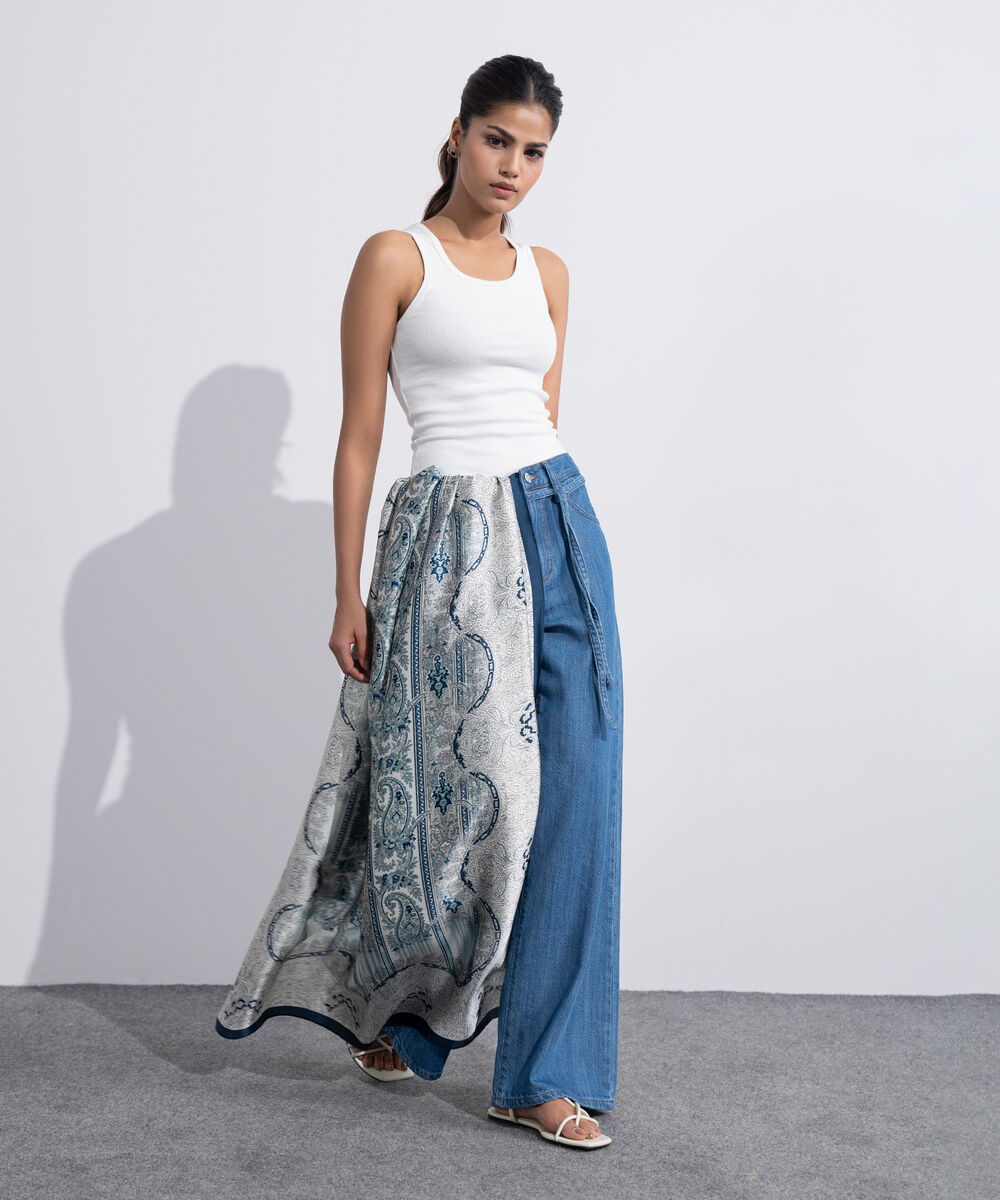 Women's Western White And Blue Paisley Printed Rectangular Scarf