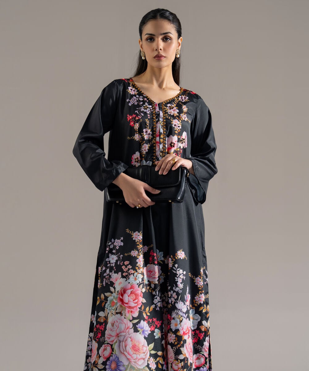 Women's RTW Printed Black Blended Grip 2 Piece Suit