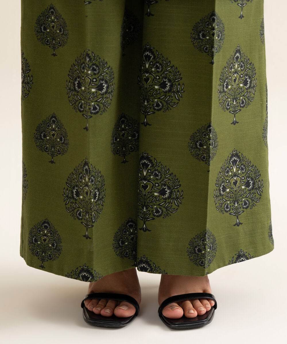 Women's Unstitched Light Khaddar Embroidered Black 2 Piece Suit