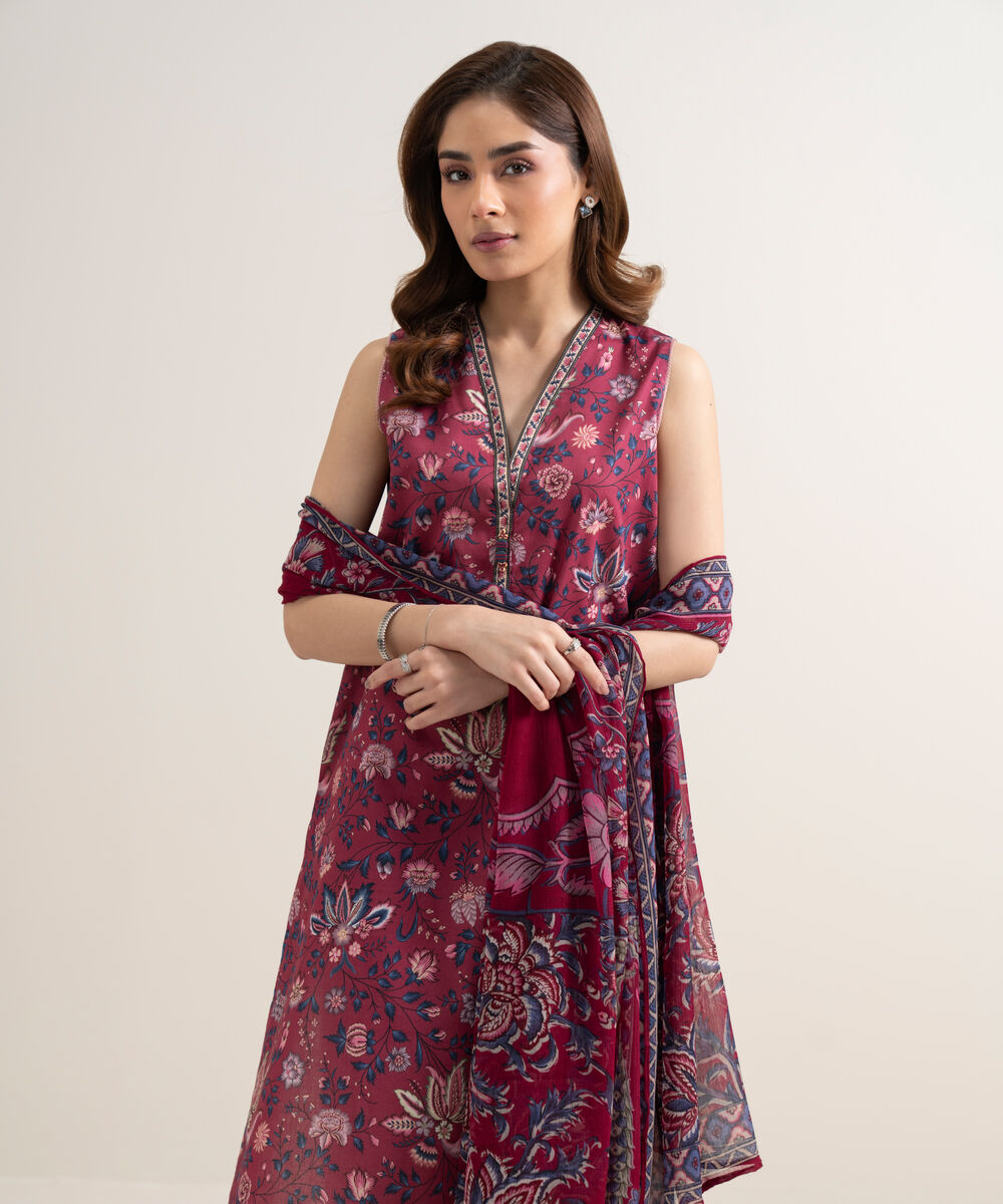 Women's Unstitched Lawn Printed Maroon 3 Piece Suit
