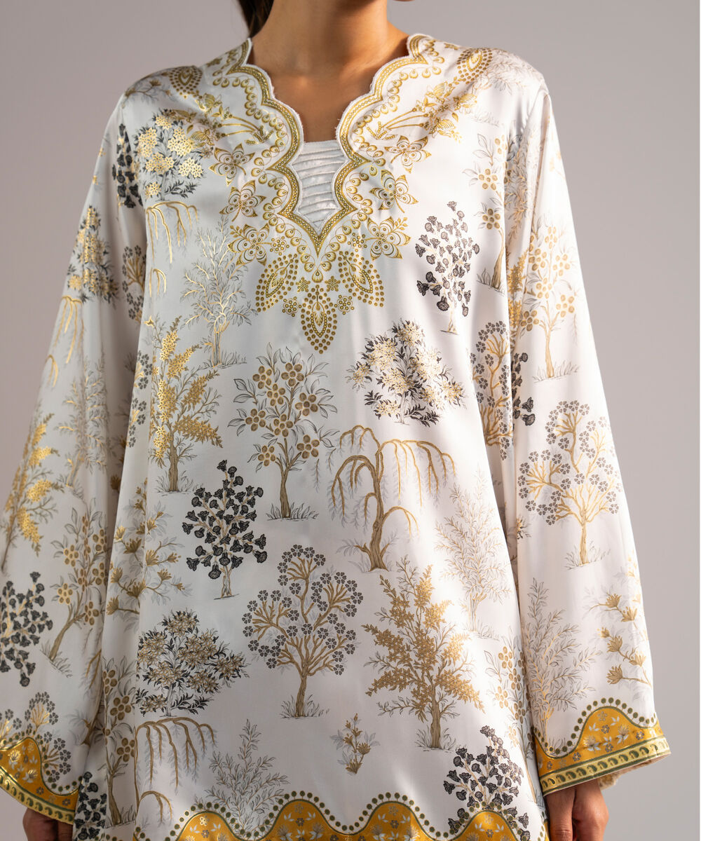 Women's RTW Blended Satin Printed White 2 Piece Suit