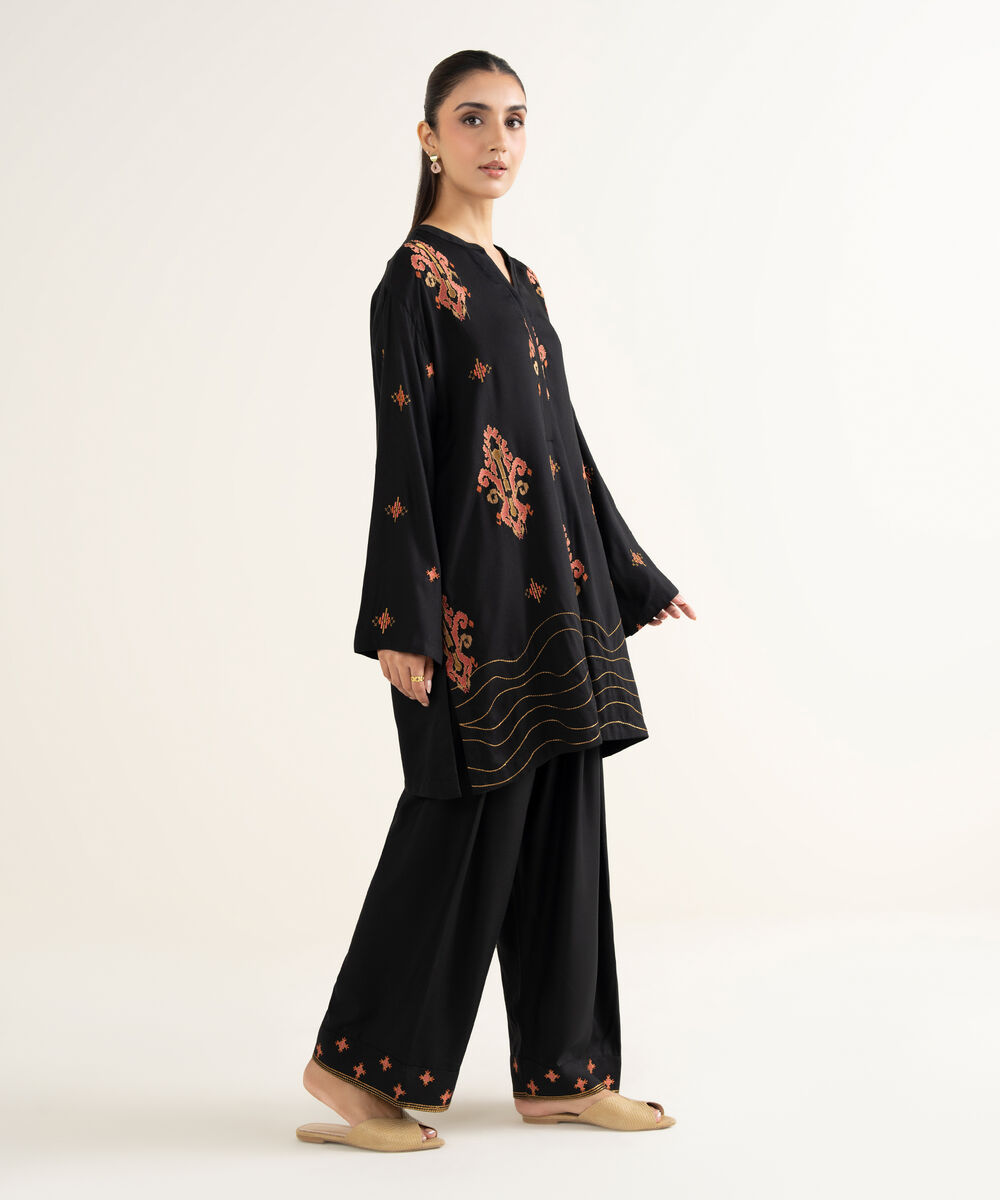 Women's RTW Bedford Embroidered Black Boxy Shirt