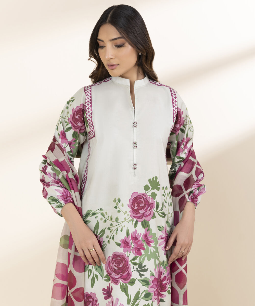 Unstitched Women's Off White Lawn 3 Piece Suit