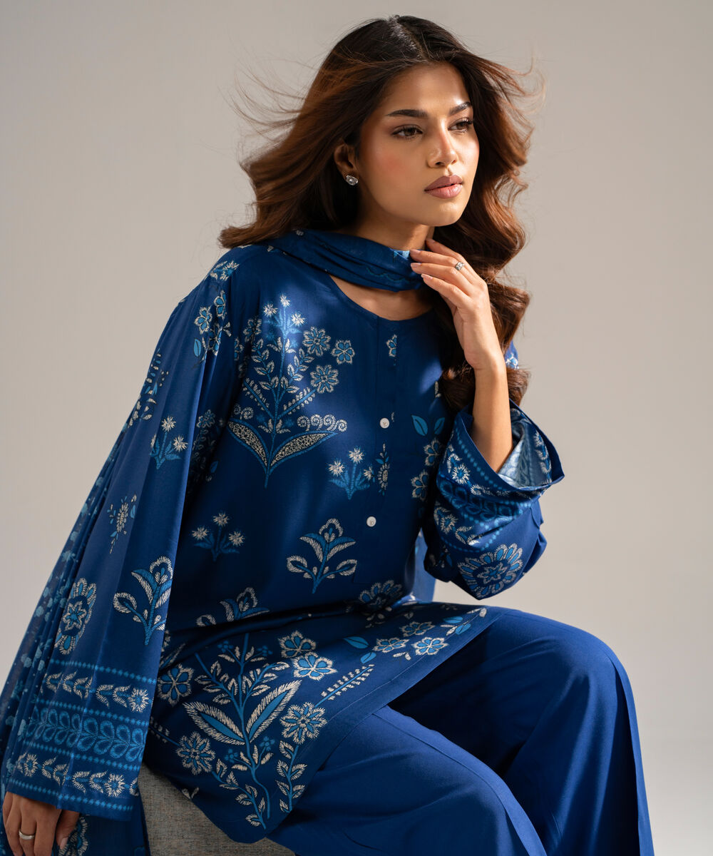 Women's RTW Arabic Lawn Printed Blue 3 Piece Suit
