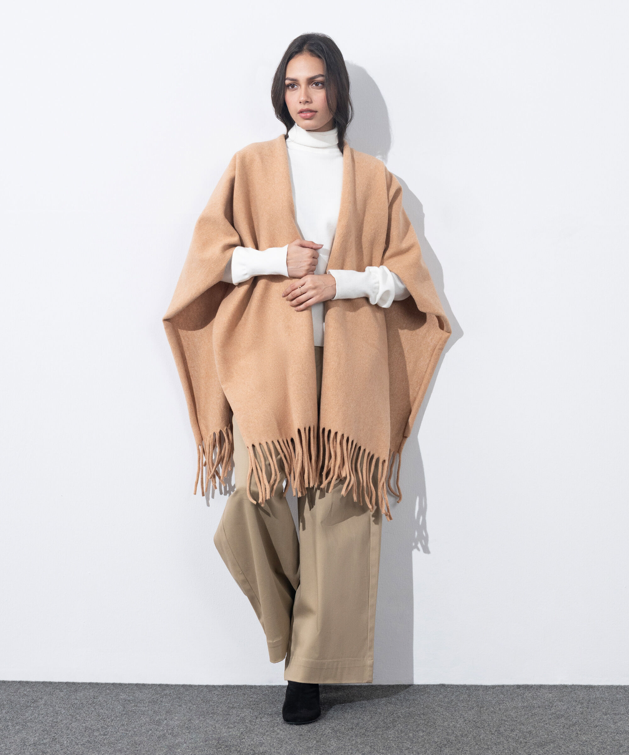 how to wear a cape shawl