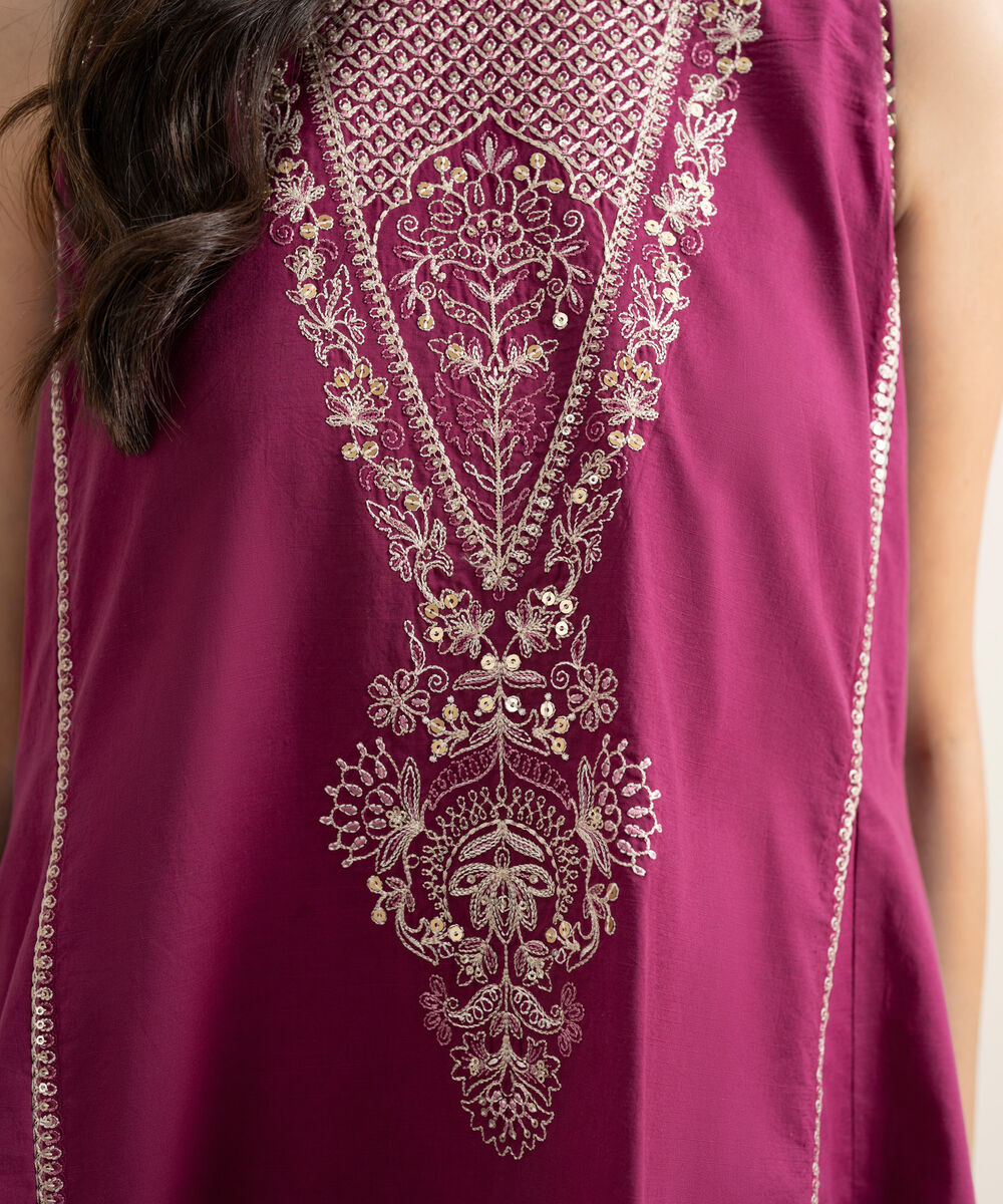 Women's Unstitched Textured Lawn Embroidered Fuchsia Pink 3 Piece Suit