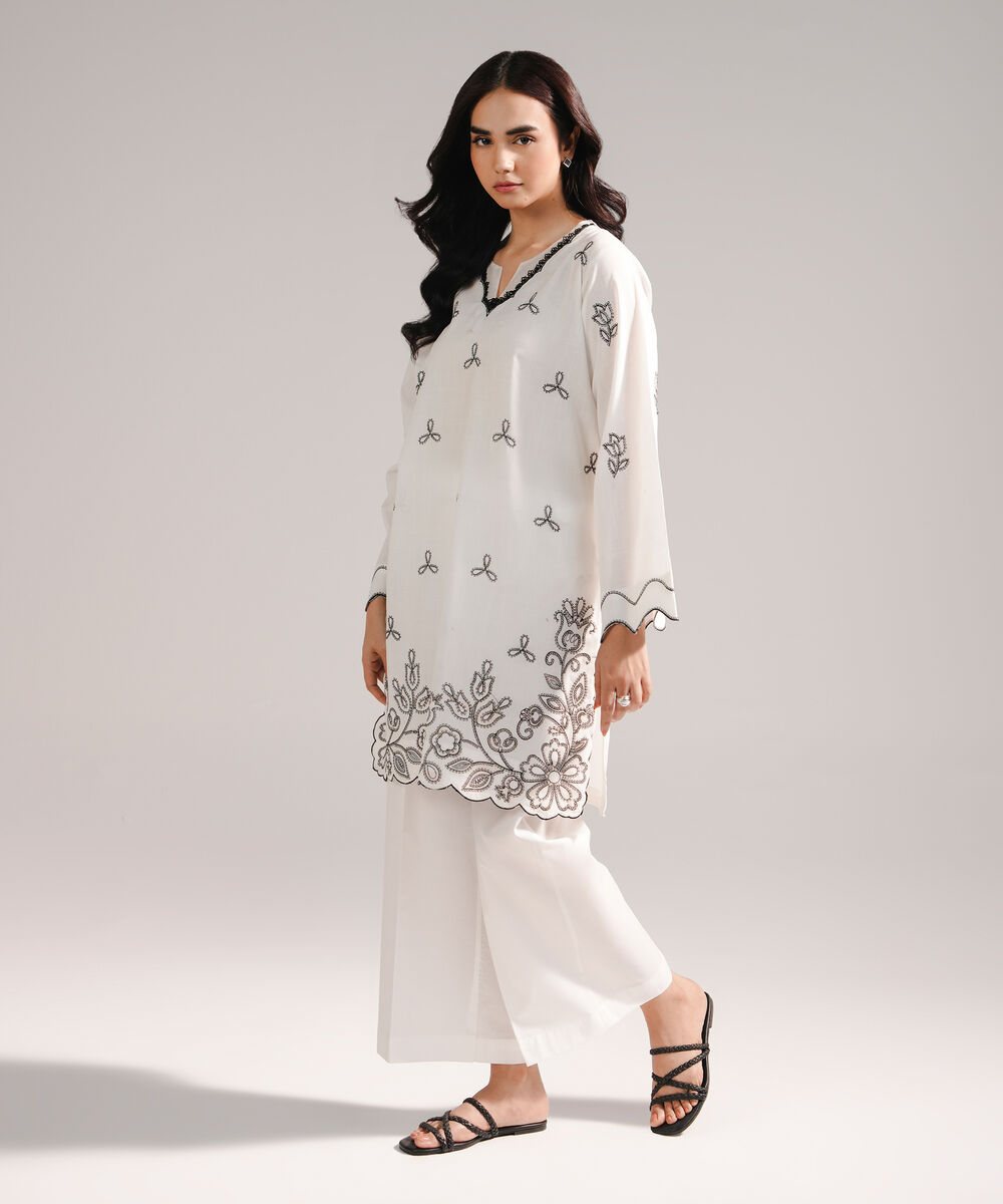 Women's RTW Cross Hatch Embroidered White Straight Shirt