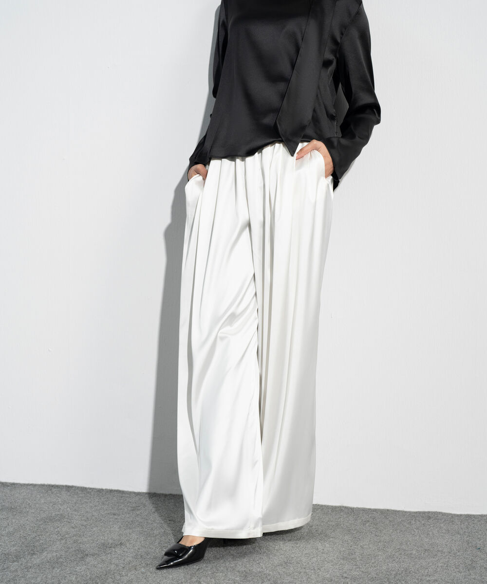 Women's Western Cream Pleated Super Wide Leg Satin Trousers