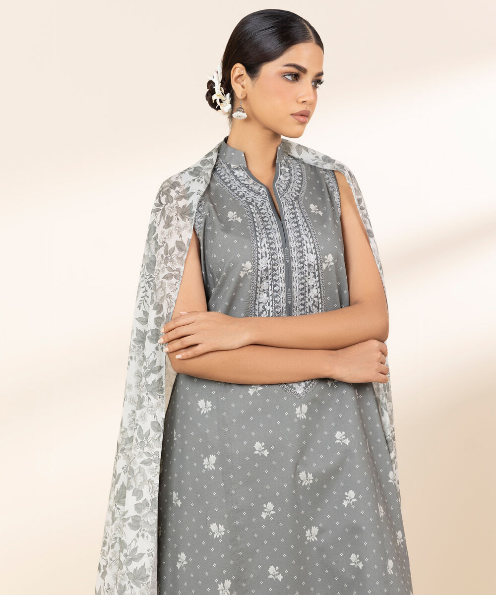 Women's Unstitched Lawn Embroidered Grey 2 Piece Suit