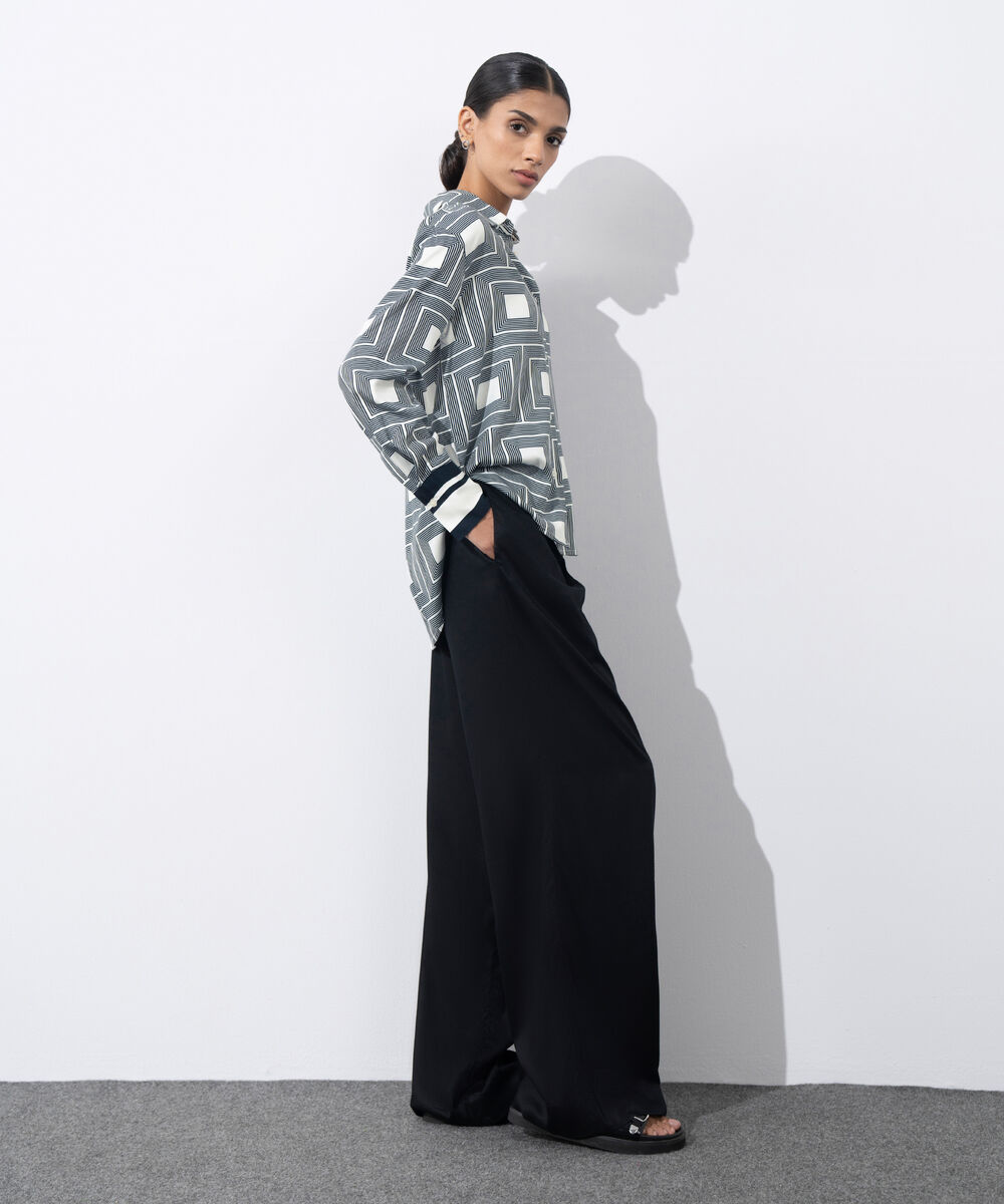 Women's Western Wear Black & White Printed Regular-Fit Shirt