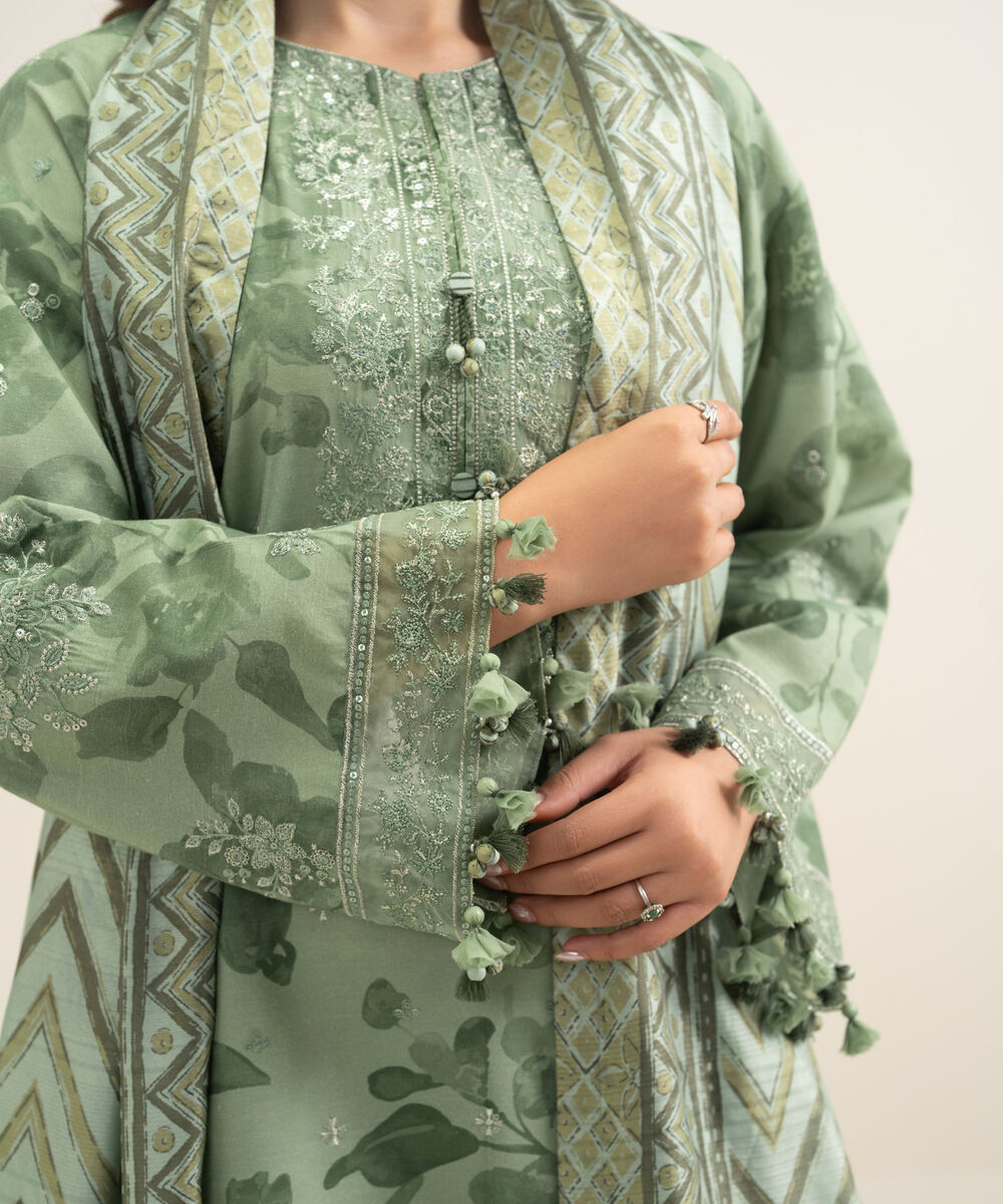 Women's Unstitched Textured Cotton Viscose Green Embroidered 3 Piece Suit