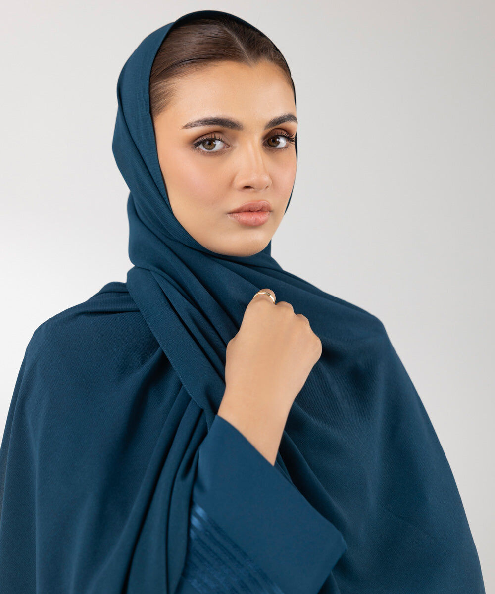 Woman - Green Basic Hijab