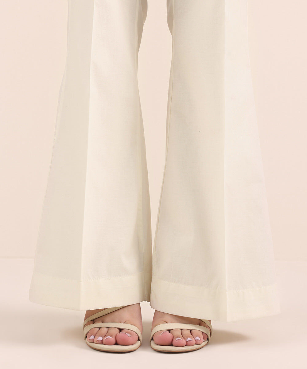 Woman - Off White Solid Cambric Boot-cut Pants