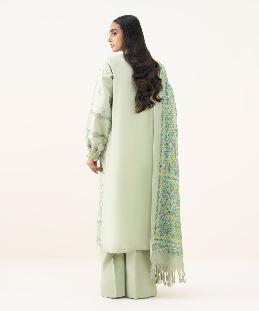 Women's Unstitched Embroidered Khaddar Grey 3 Piece Suit