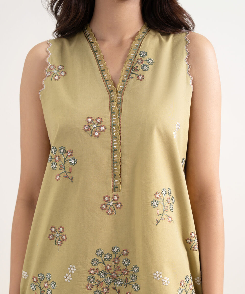 Women's Unstitched Textured Lawn Green Embroidered 3 Piece Suit