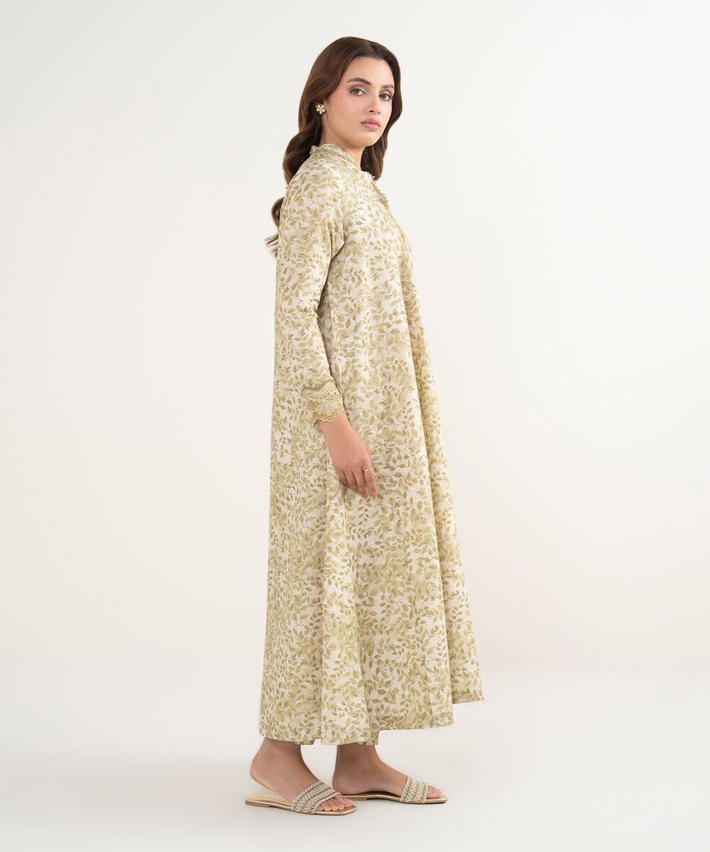 Women's Unstitched Zari Lawn Embroidered Green 3 Piece Suit