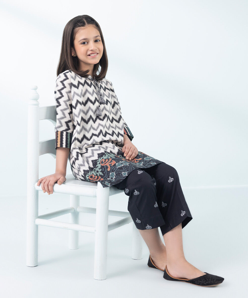 Girls - Off White 2 Piece - Printed Cambric Suit