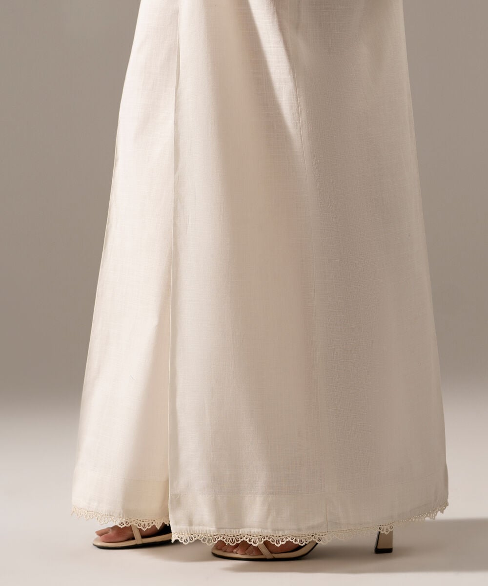 Women's RTW Cross Hatch Solid White Flared Pants
