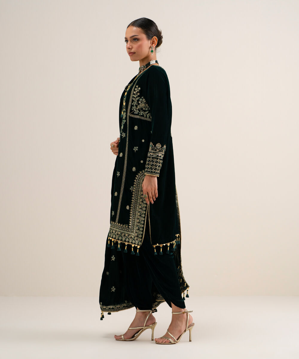 Women's Unstitched Embroidered Velvet Dark Green 3 Piece Suit