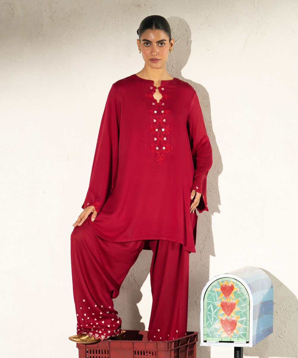Women's RTW Bedford Solid Embroidered Red Straight Shirt