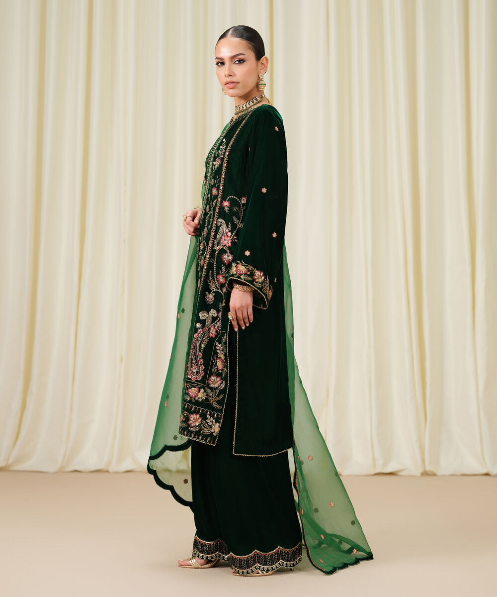 Women's Unstitched Embroidered Velvet Green 3 Piece Suit