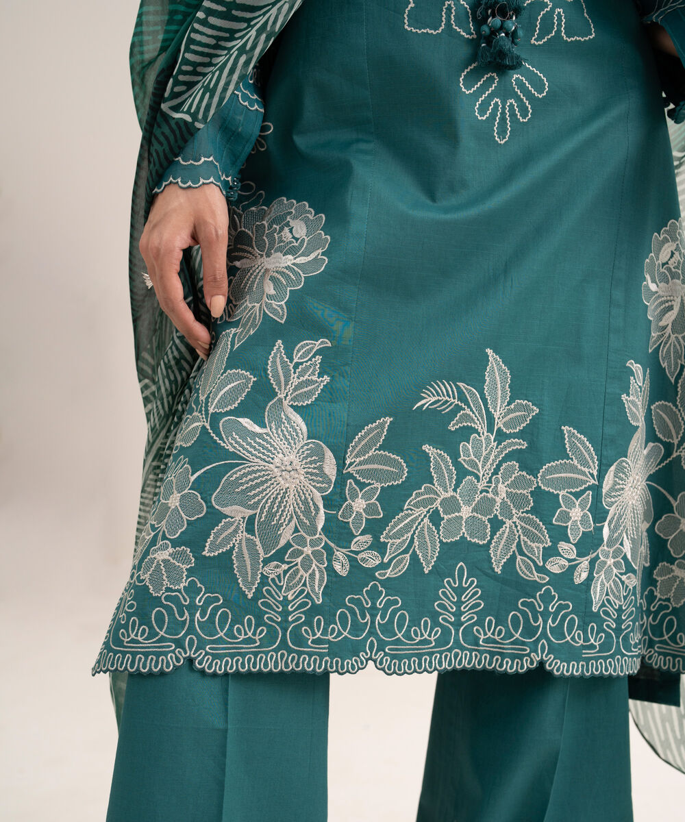 Women's Unstitched Textured Lawn Embroidered Green 3 Piece Suit