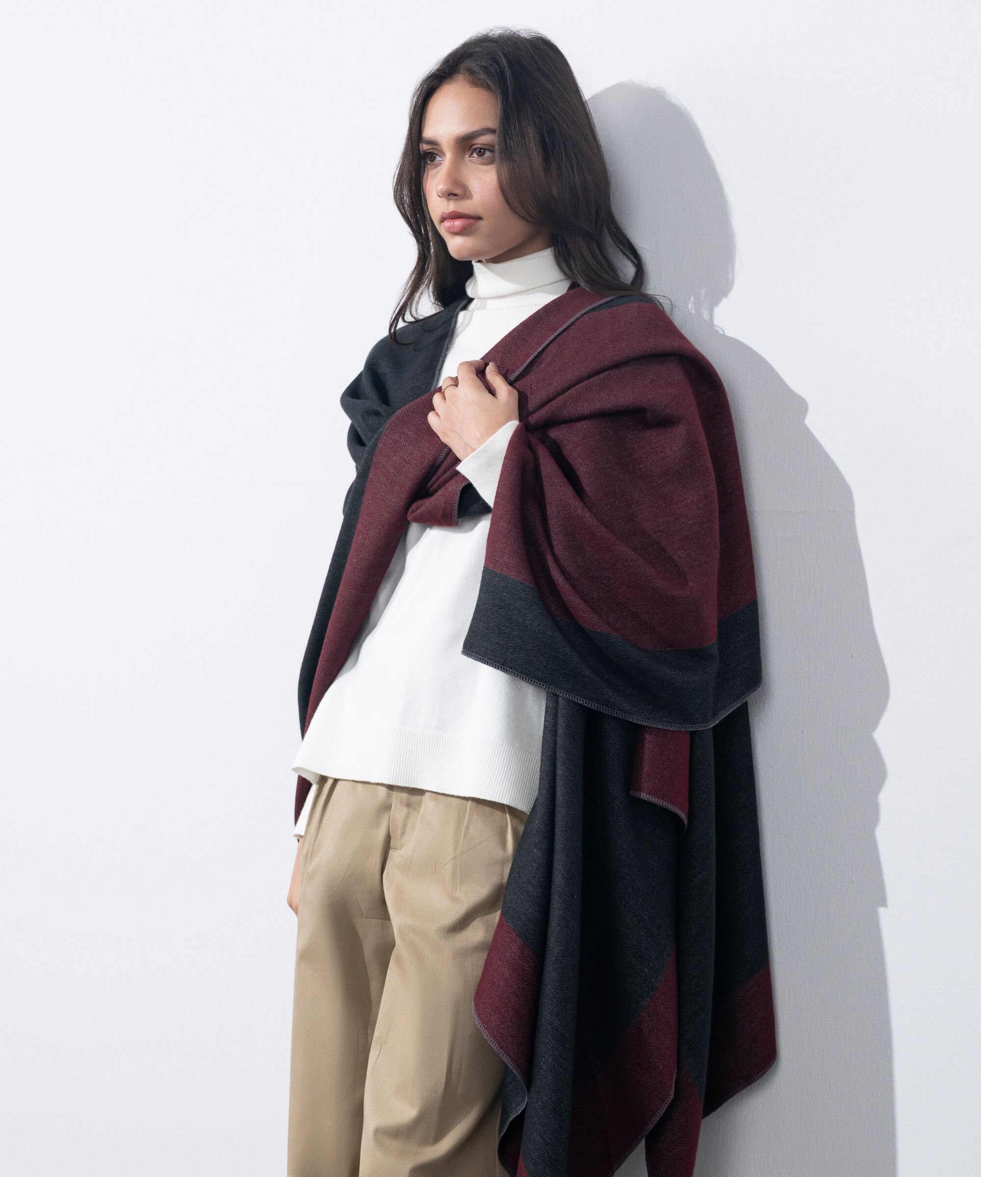 how to wear a cape shawl