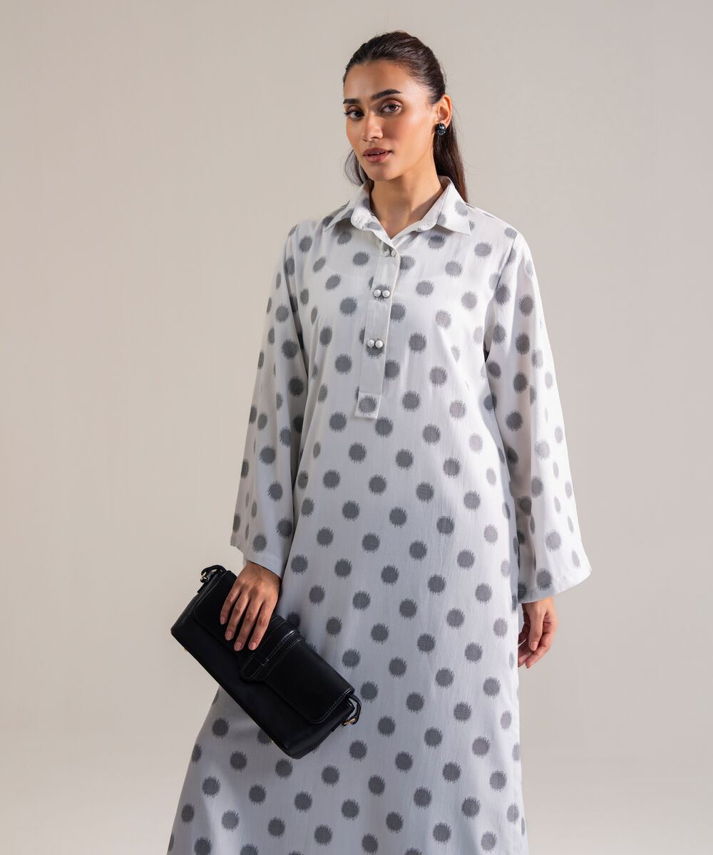 Women's RTW PV Jacquard Solid White 2 Piece Suit