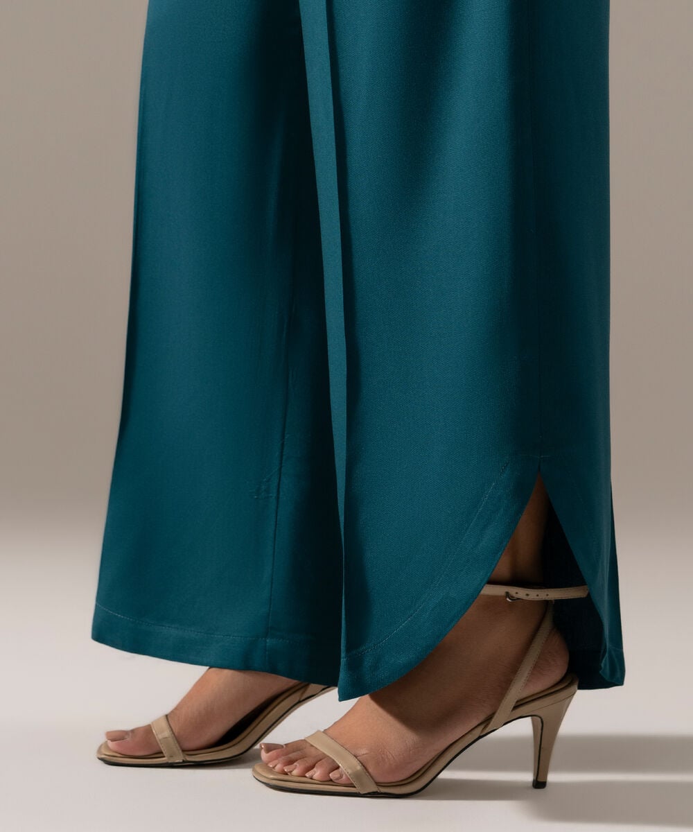 Women's RTW Bedford Solid Teal Culottes