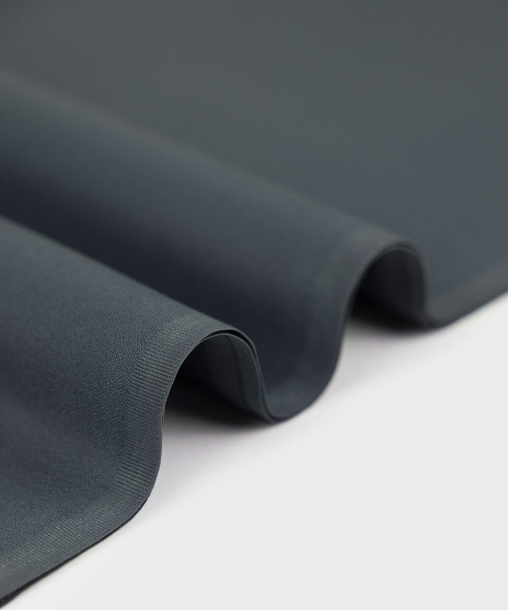 Men Unstitched Wash & Wear Grey Full Suit Fabric