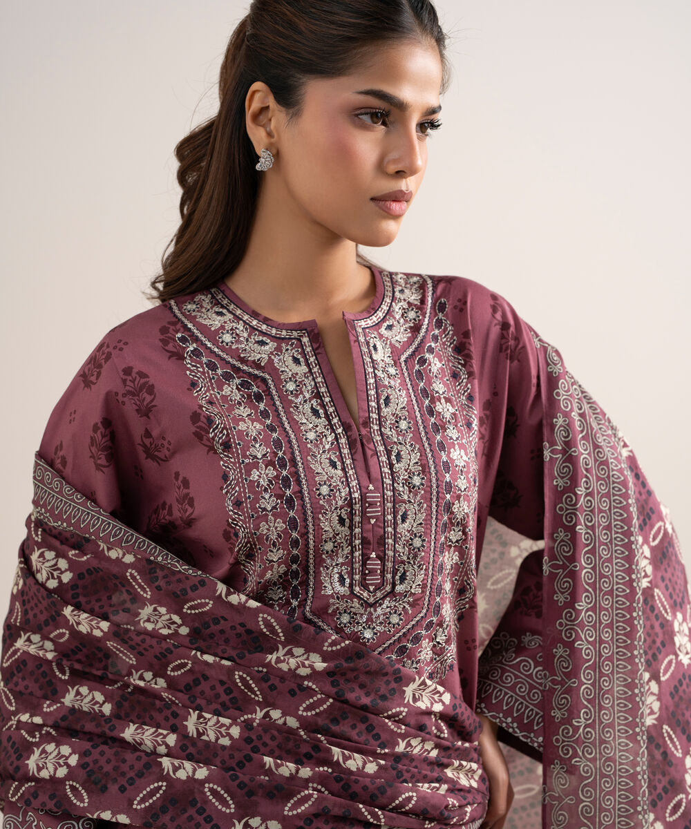 Women's Unstitched Lawn Embroidered Maroon 3 Piece Suit