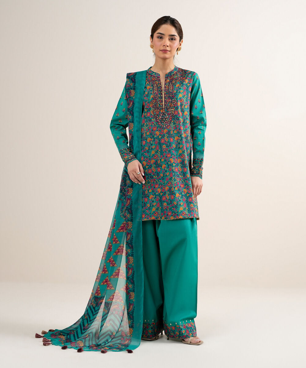Women's Unstitched Lawn Embroidered Green 3 Piece Suit