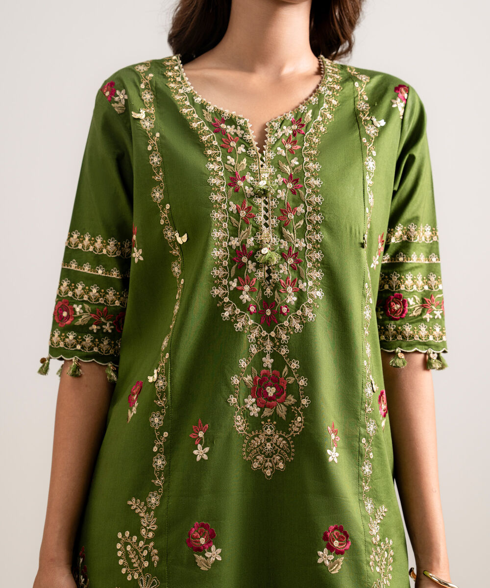 Women's Unstitched Embroidered Cotton Viscose Green 3 Piece Suit