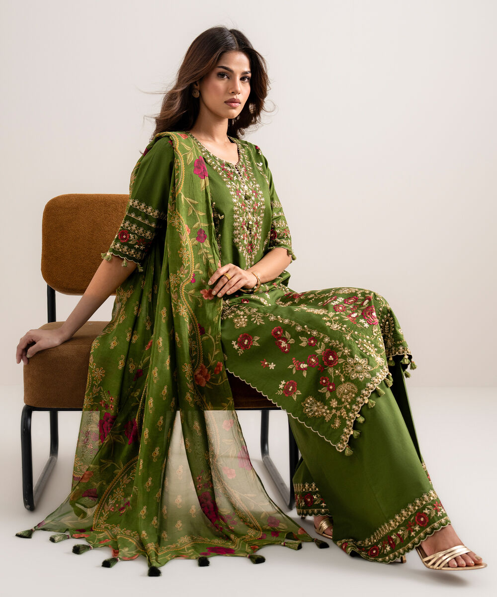 Women's Unstitched Embroidered Cotton Viscose Green 3 Piece Suit