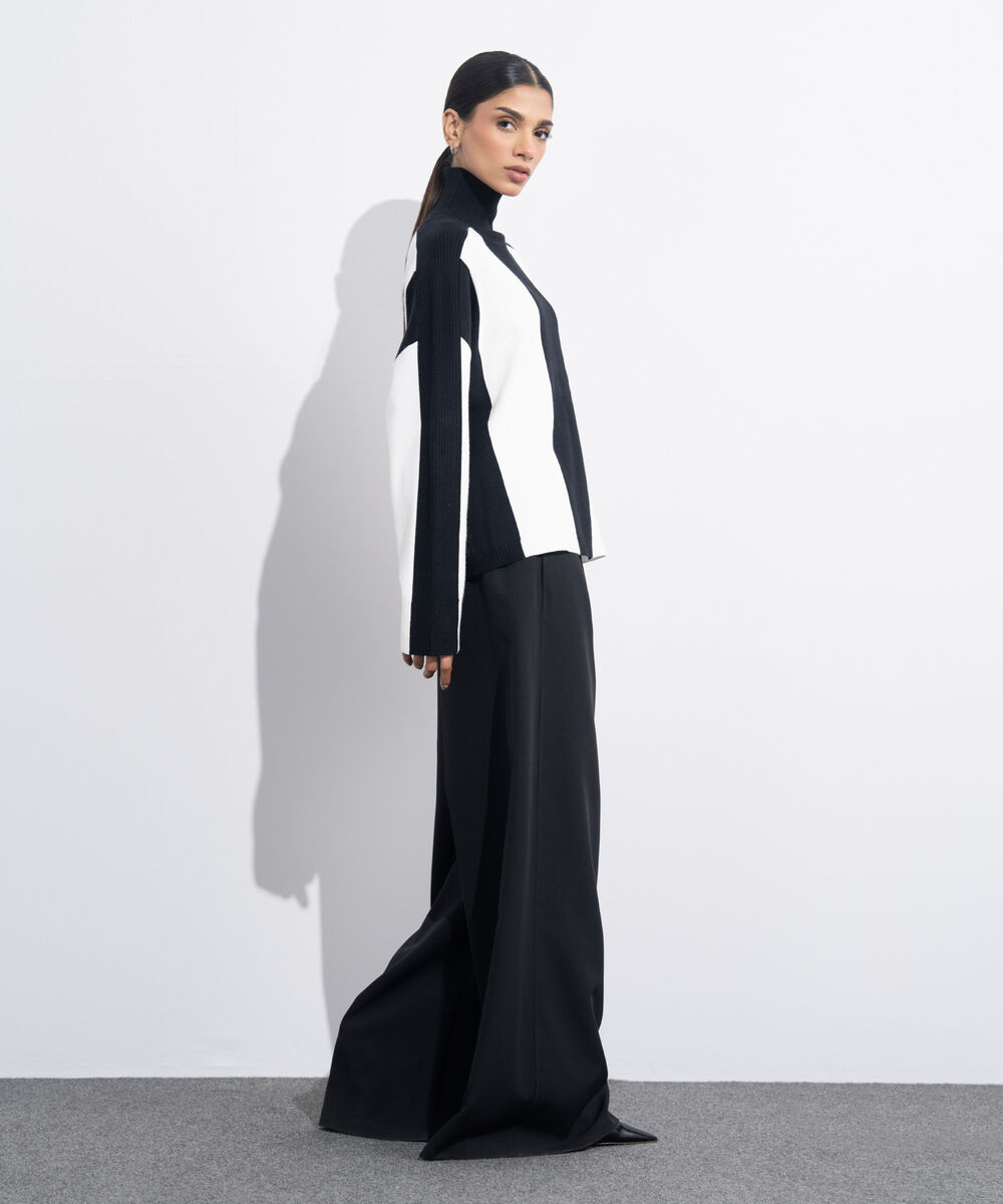 Women's Western Wear Black & White Contrast Ribbed Sweater